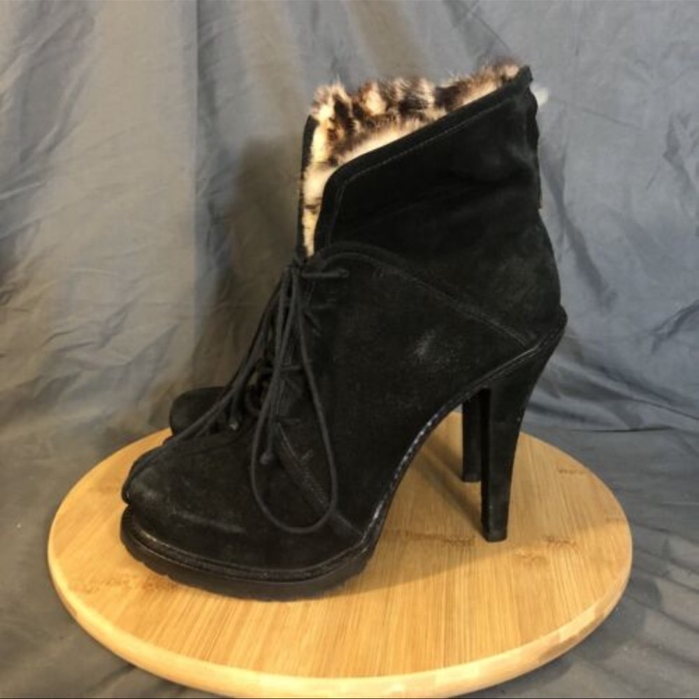 Elizabeth & James lace up bootie fur trim